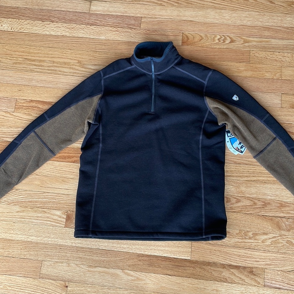 New Kuhl 1/4 zip up size medium. Still has tags!